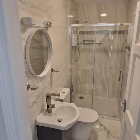 Modern Living Apartment